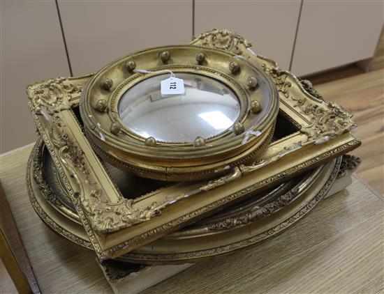 A small gilt convex mirror, two gilt frames and another (4)